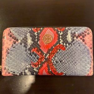 Tory Burch wallet